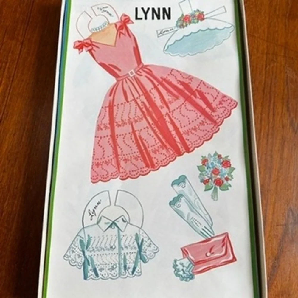 Lowell Vintage 7-in-1 Paper Doll Changeable Faces Costumes Retro Toy Boxed Set